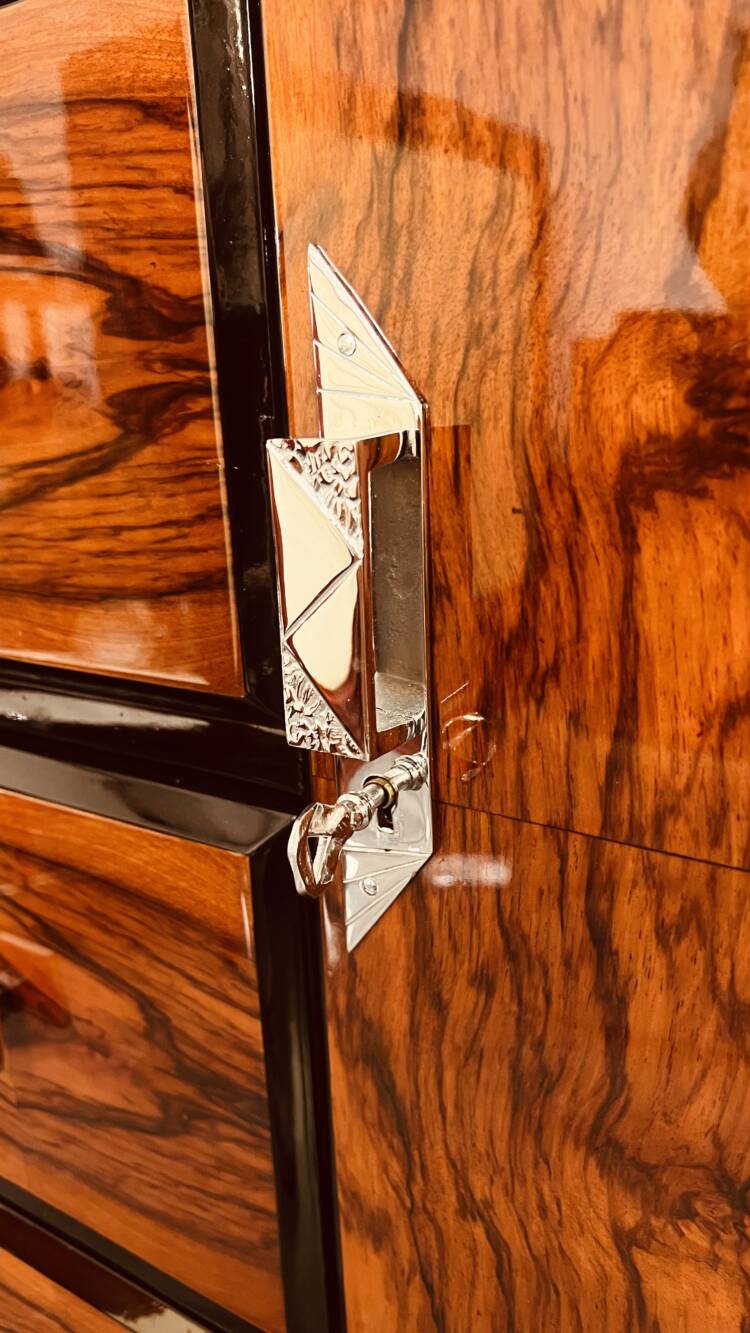 Armoire art déco en noyer – Image 4
