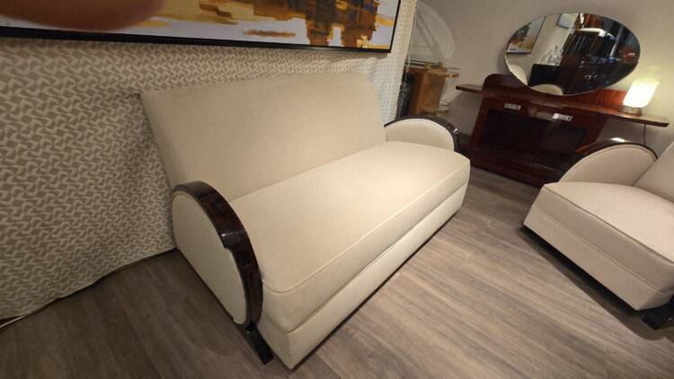 Salon Art Déco Club en ébène de Macassar – Ensemble canapé et fauteuils restaurés en velours beige – Image 10