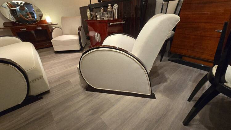 Salon Art Déco Club en ébène de Macassar – Ensemble canapé et fauteuils restaurés en velours beige – Image 16