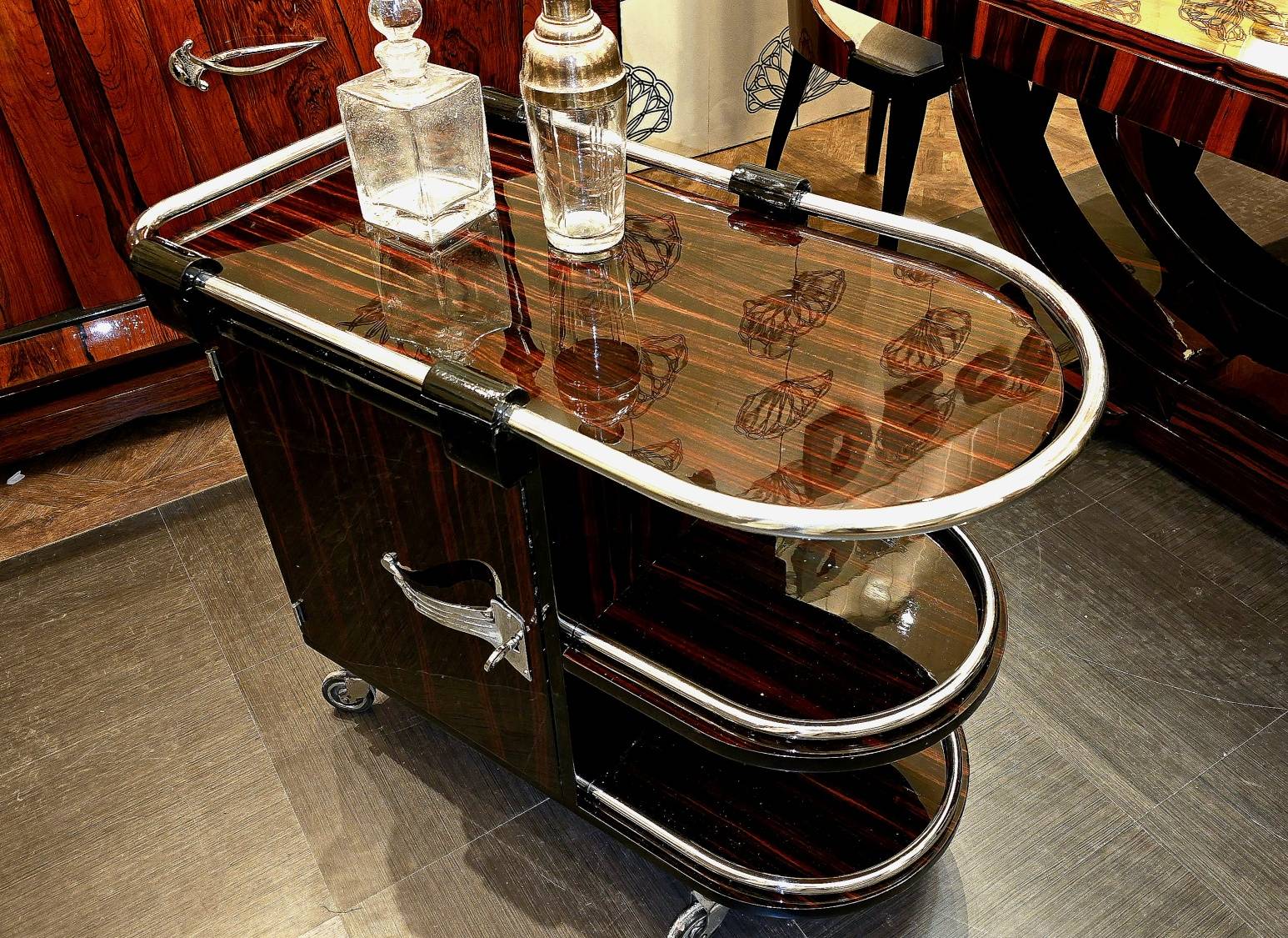 Bar Art Déco à roulettes en ébène de Macassar – Image 2