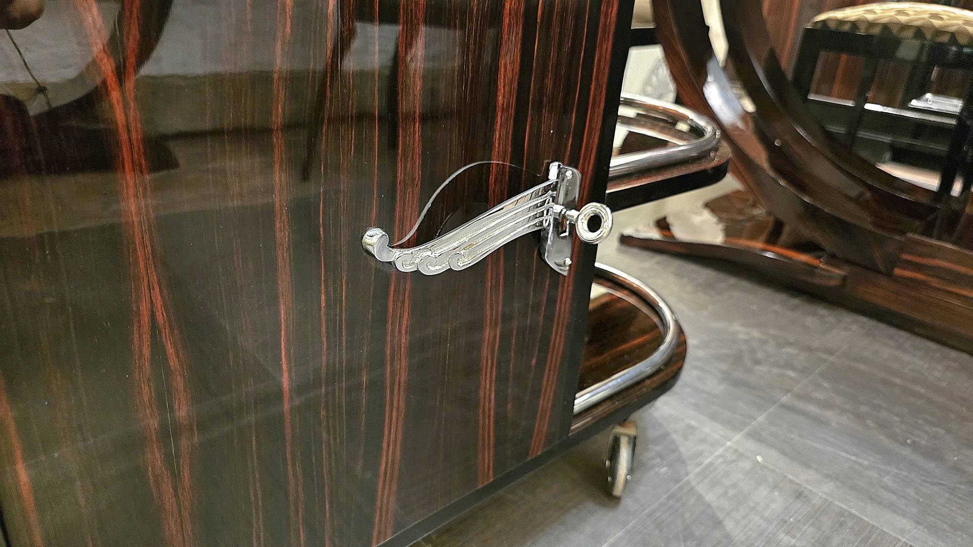 Bar Art Déco à roulettes en ébène de Macassar – Image 4